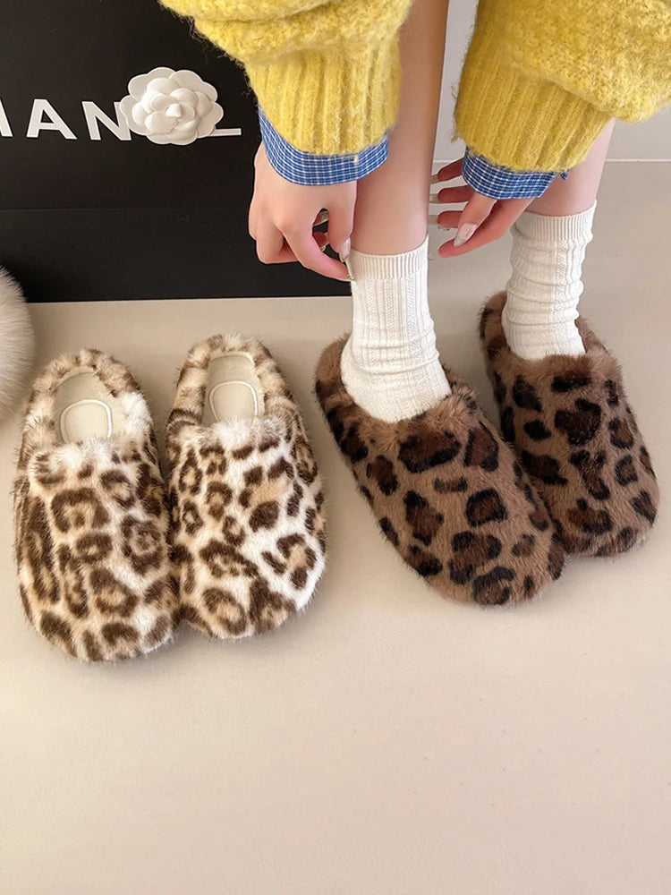 MagicCurve Ladies All Over Plush W/Memory Foam Slippers