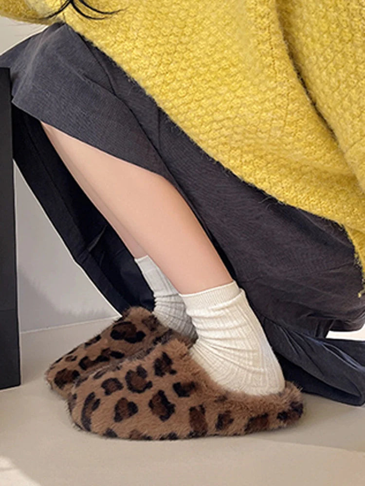 MagicCurve Ladies All Over Plush W/Memory Foam Slippers